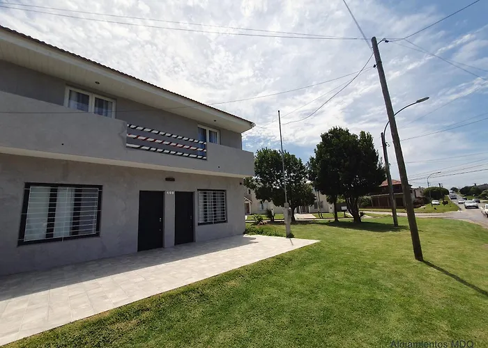 Casa A Estrenar En Mar Del Plata Proximo Mogotes, A Las Playas Del Sur Y El Faro -- Somos Alojamientos Mdq - Casa Bruna --