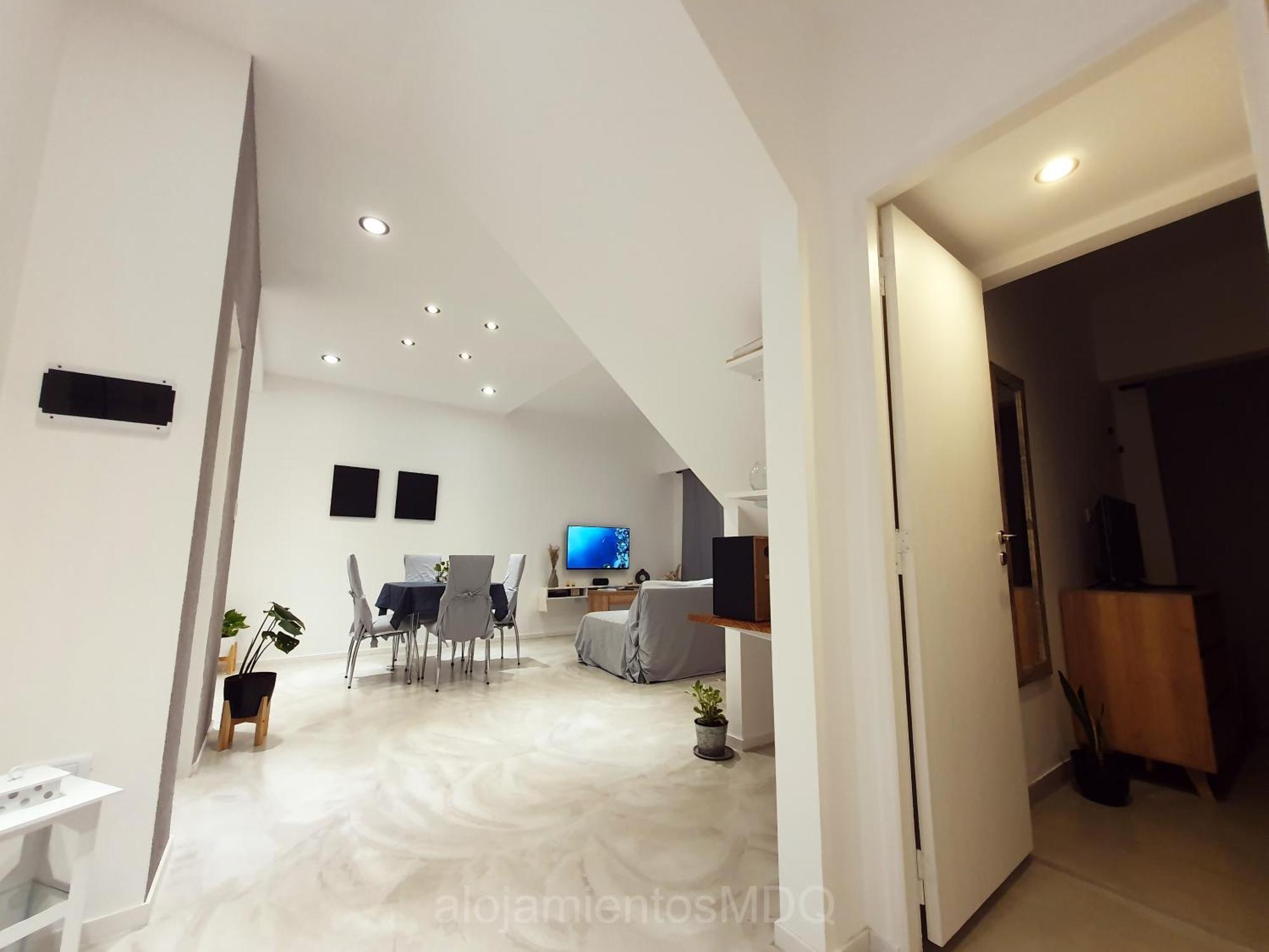Casa A Estrenar En Proximo Mogotes, A Playas Del Sur Y El Faro -- Somos Mdq - Casa Bruna -- * Mar del Plata